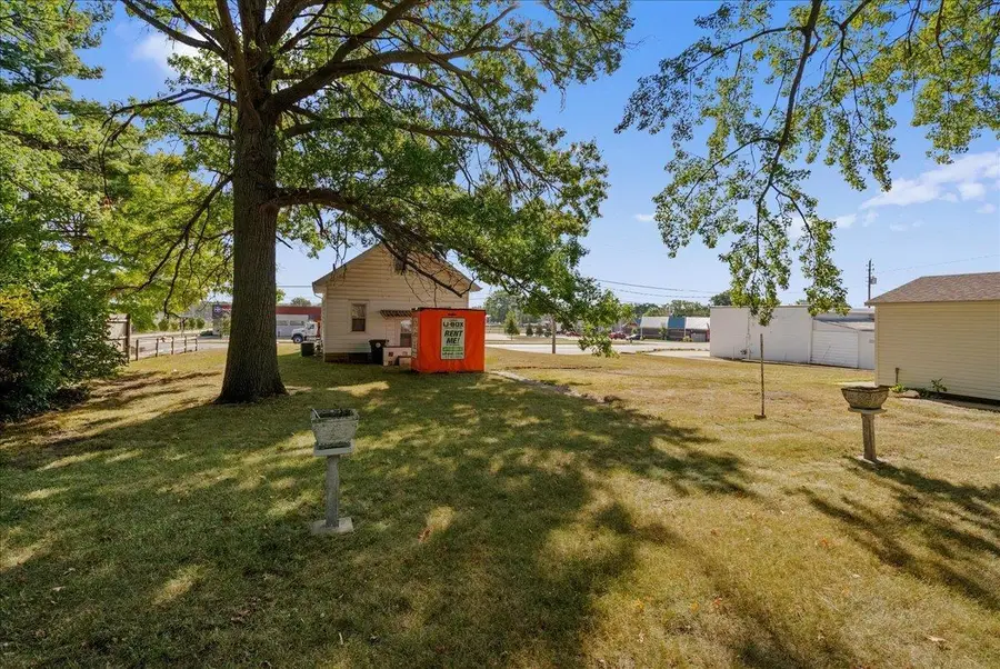 2133 Logan Avenue #1, Waterloo, IA 50703 - Image #3