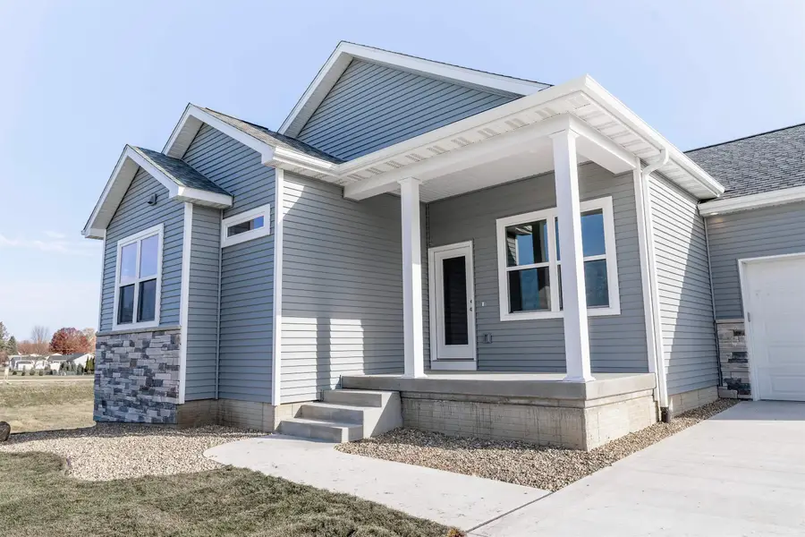 1219 Stone Lane, Waverly, IA 50677 - Image #2