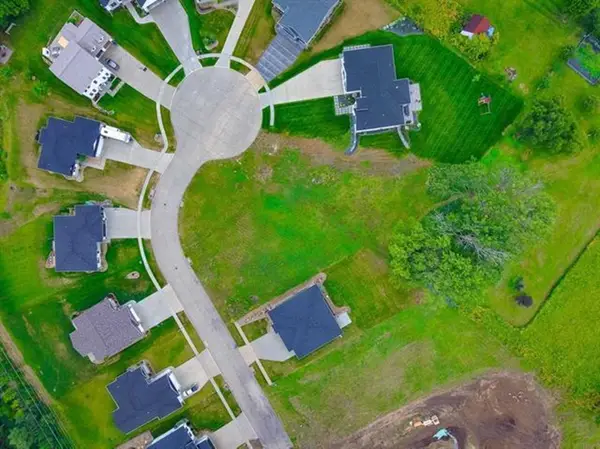 4208 James Drive, Cedar Falls, IA 50613