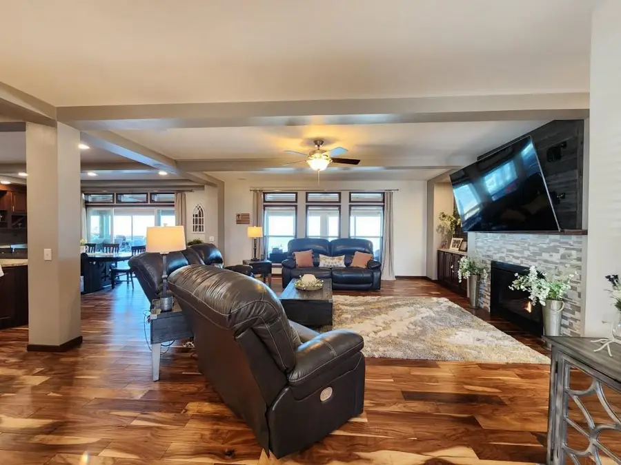 940 250th Street, Sheffield, IA 50475 - Image #3