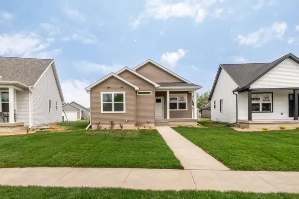 124 Axlewood Drive, Waterloo, IA 50701