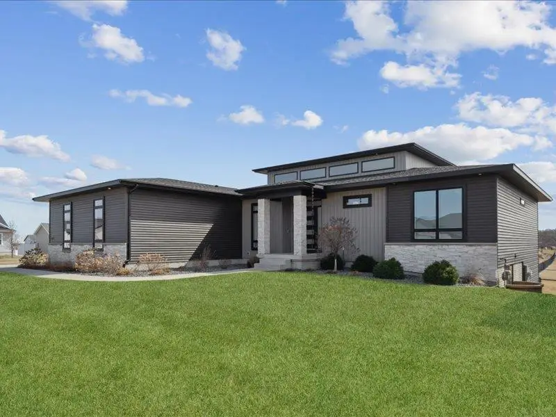 4207 Jakob Circle, Cedar Falls, IA 50613 - Image #2