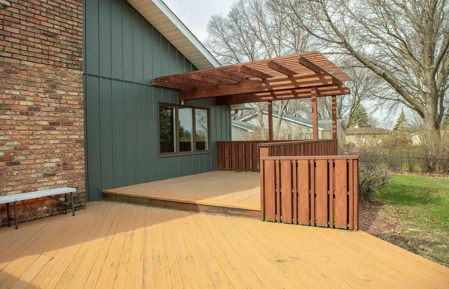 1306 Olympic Drive, Waterloo, IA 50701 - Image #2