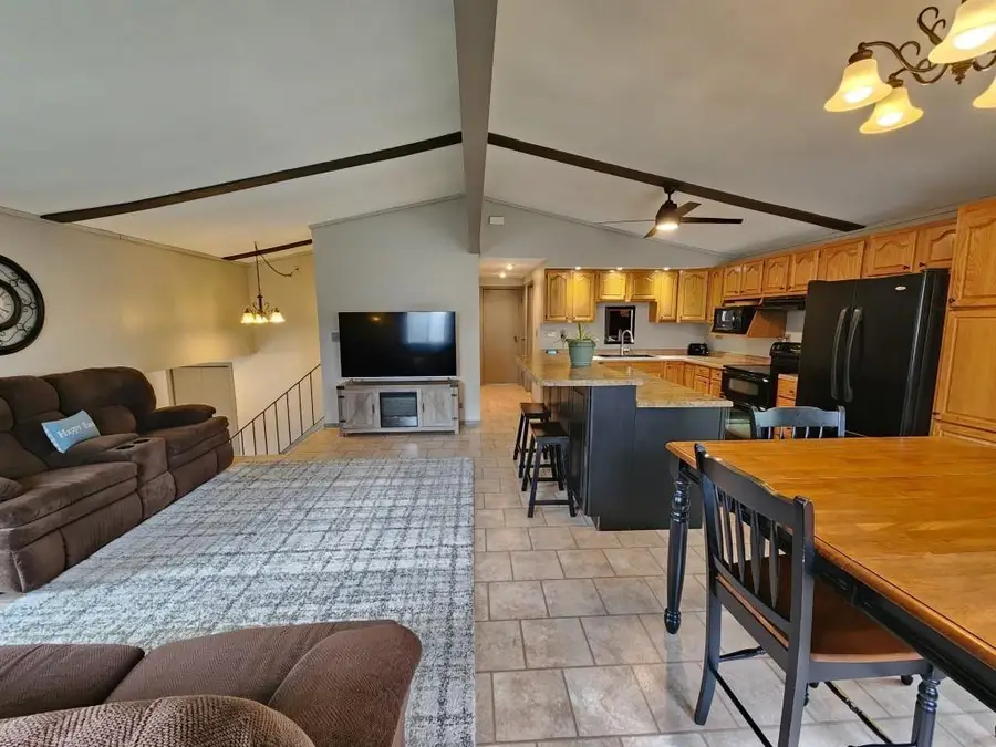 15257 Thoburn Avenue, Clear Lake, IA 50428 - Image #3