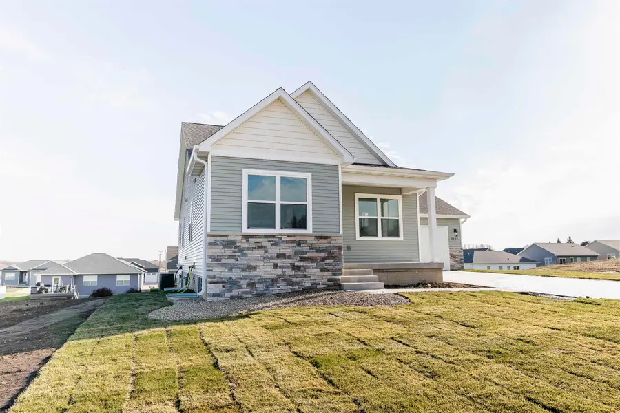 1227 Stone Lane, Waverly, IA 50677 - Image #3