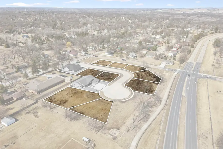 Bergen Drive, Waterloo, IA 50701 - Image #2