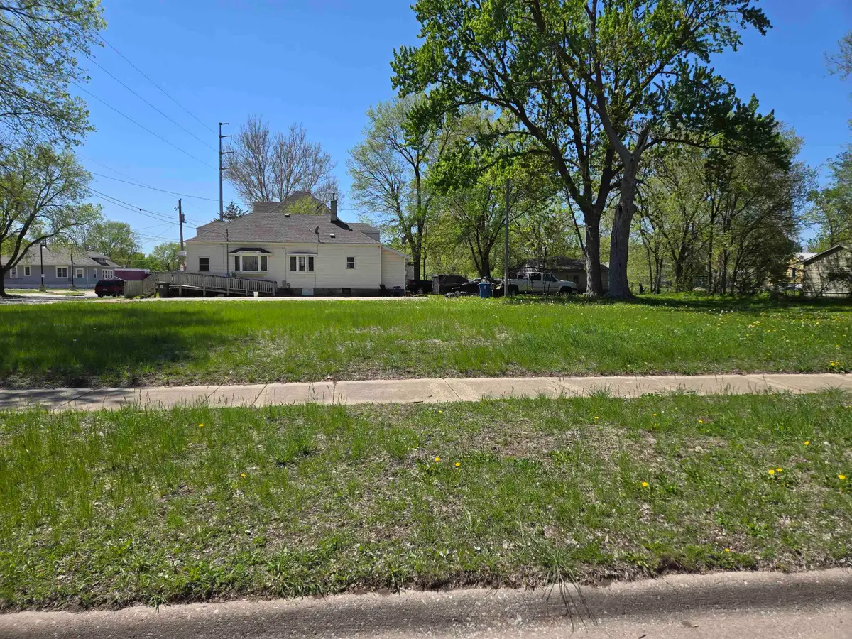 Lot 11 & 12 Webster Street, Waterloo, IA 50703 - Image #1