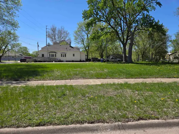 Lot 11 & 12 Webster Street, Waterloo, IA 50703
