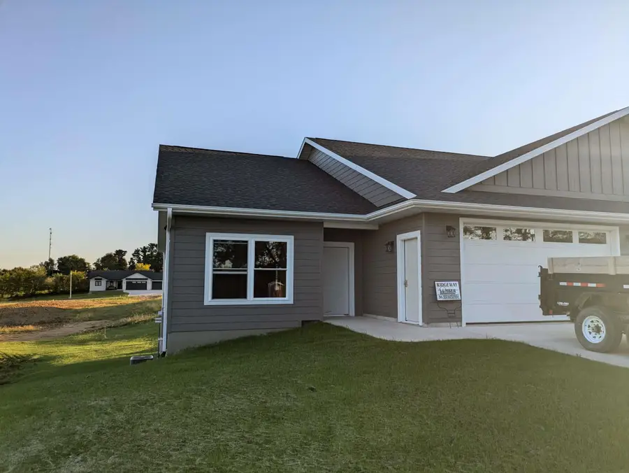 415 Highland Drive, Decorah, IA 52101 - Image #2