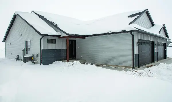 202 E Lillian, Conrad, IA 50621