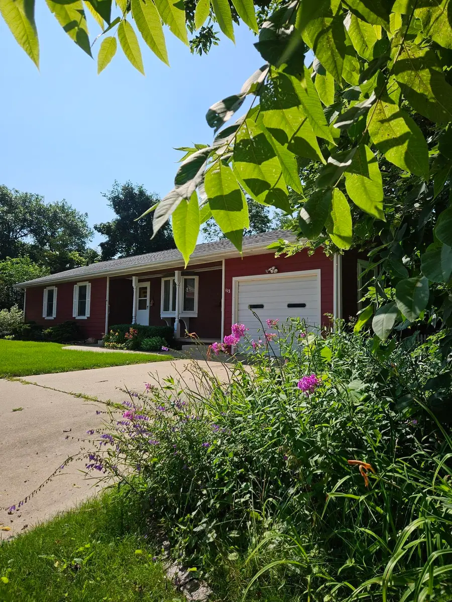 112 6th St. Ne, Oelwein, IA 50662 - Image #2