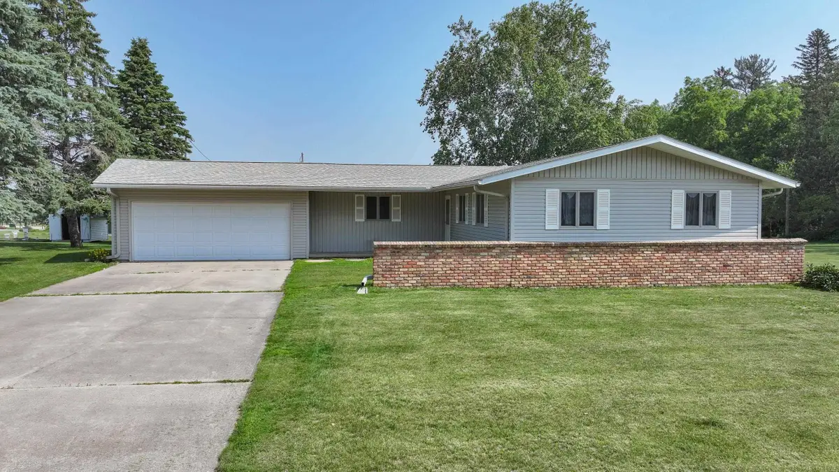 101 Hilltop Drive, Ackley, IA 50601 - Image #1