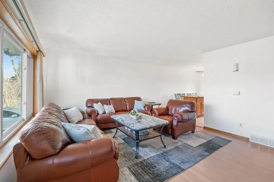 1002 E Ridgeway Avenue, Waterloo, IA 50702 - Image #3