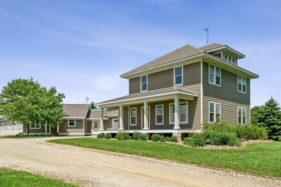 16267 Yankee Avenue, Cresco, IA 52136 - Image #2