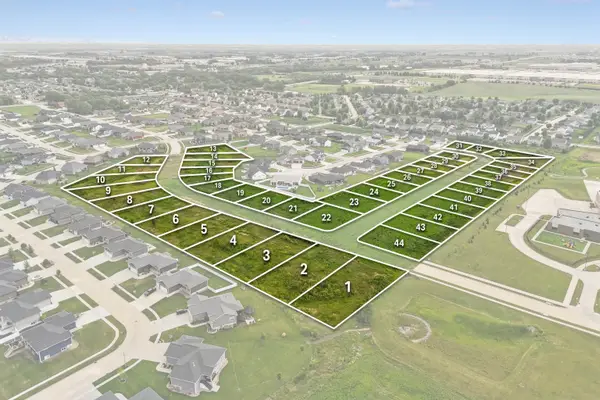 Lot 26 Elizabeth Drive, Cedar Falls, IA 50613