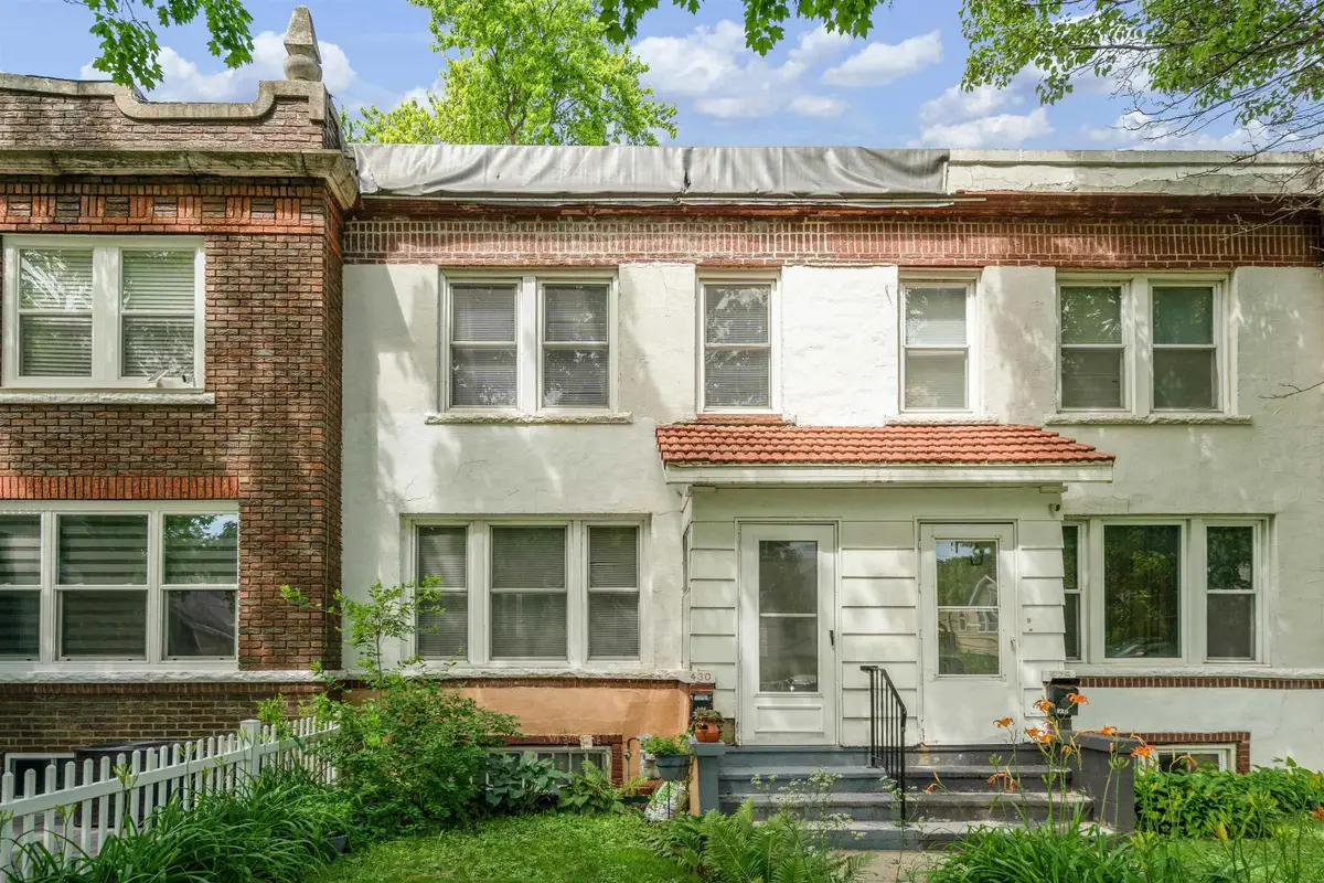 430 Oaklawn Avenue, Waterloo, IA 50701 - Image #1