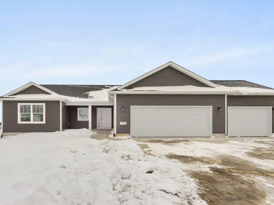 125 Sunbird Court, Waterloo, IA 50701 - Image #2