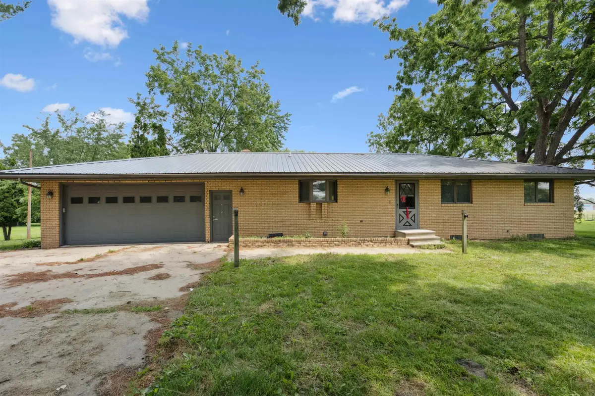 2556 Logan Avenue, Waterloo, IA 50703 - Image #1