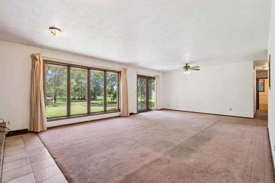 2556 Logan Avenue, Waterloo, IA 50703 - Image #3