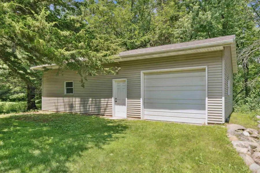 500 Douglas Road, Waterloo, IA 50703 - #2