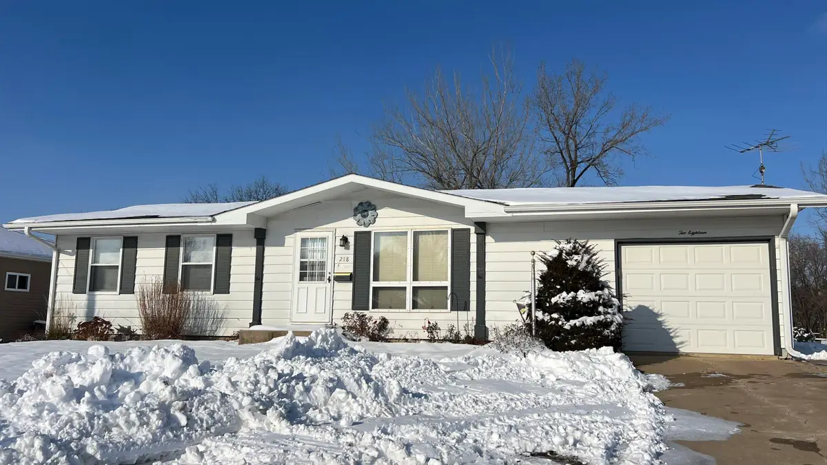 218 E Harrison Street, New Hampton, IA 50659 - Image #1
