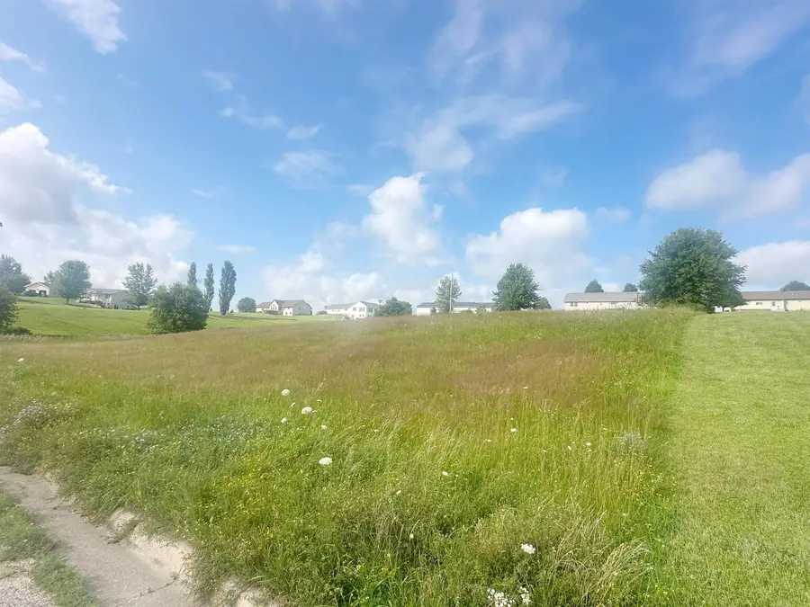 2416 Crown Road, Decorah, IA 52101 - Image #2