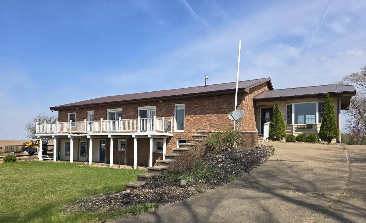 2389 61st Street, Vinton, IA 52349 - Image #1