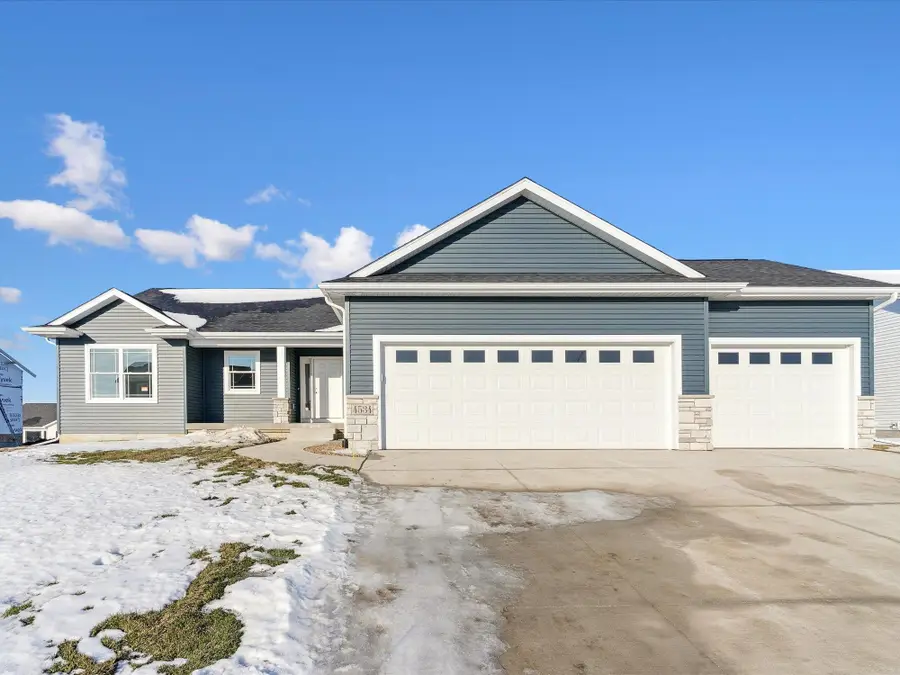 4534 Sonoma Drive, Cedar Falls, IA 50613 - Image #2