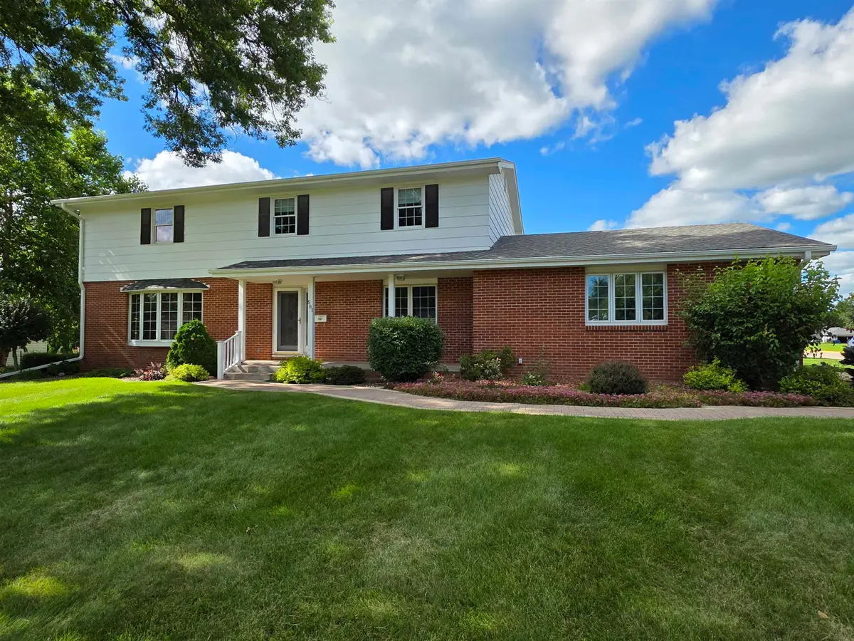 501 W Hamilton Street, New Hampton, IA 50659 - Image #1