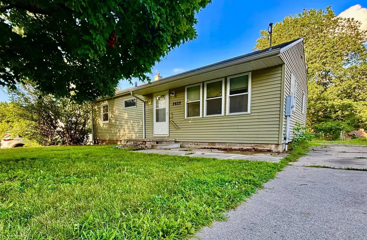 2622 Garden Avenue, Cedar Falls, IA 50613 - #1