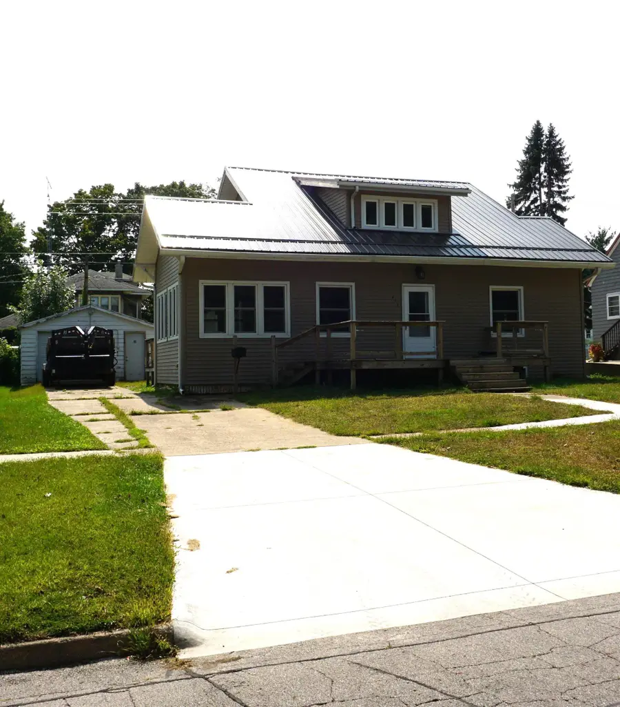 918 Main Street, Ackley, IA 50601 - Image #3