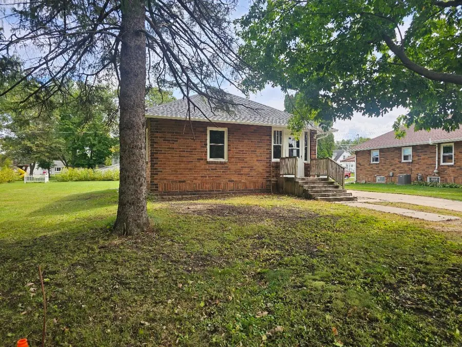 808 Spruce Street, Allison, IA 50602 - Image #3