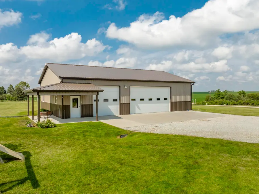 5025 W Griffith Road, Hudson, IA 50643 - Image #2