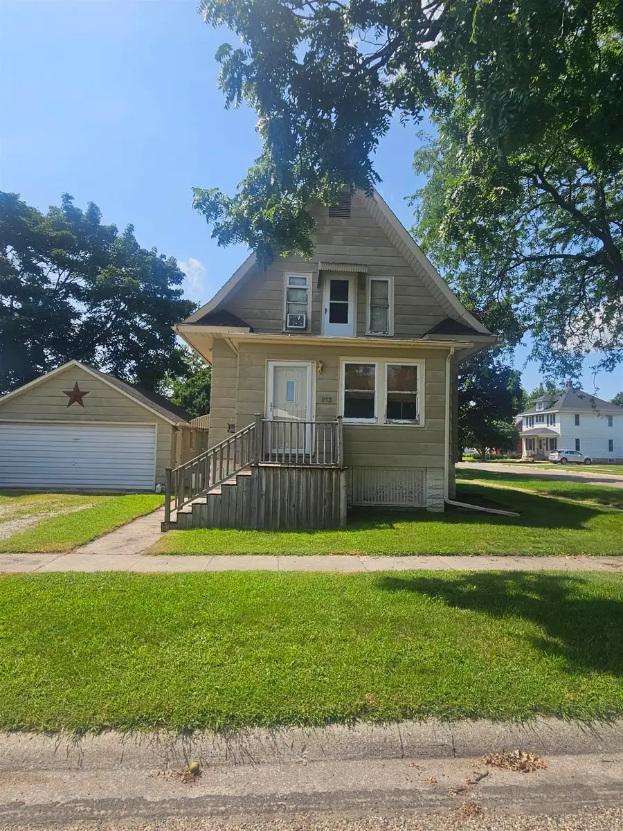 213 N Guilford Street, Sumner, IA 50674 - Image #2