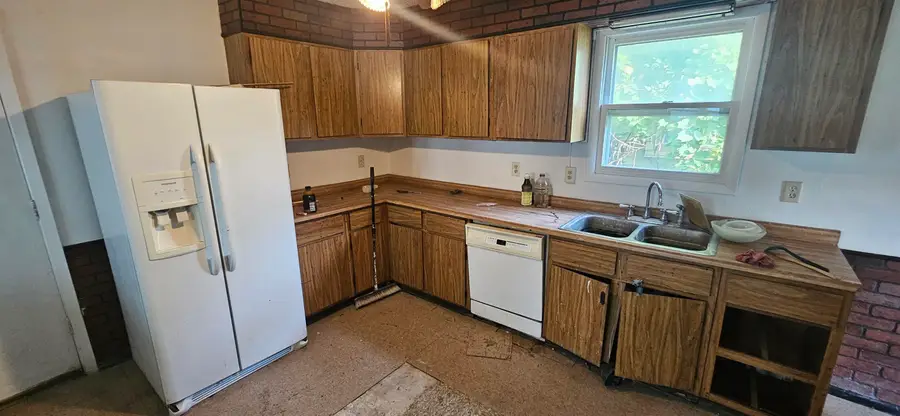 607 Logan Avenue, Waterloo, IA 50703 - Image #3