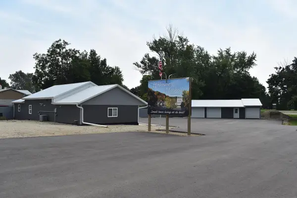 120 &160 N Hunt Street, Mitchell, IA 50461