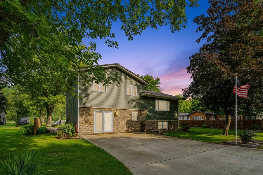 224 3rd Street, Harpers Ferry, IA 52146 - Image #2