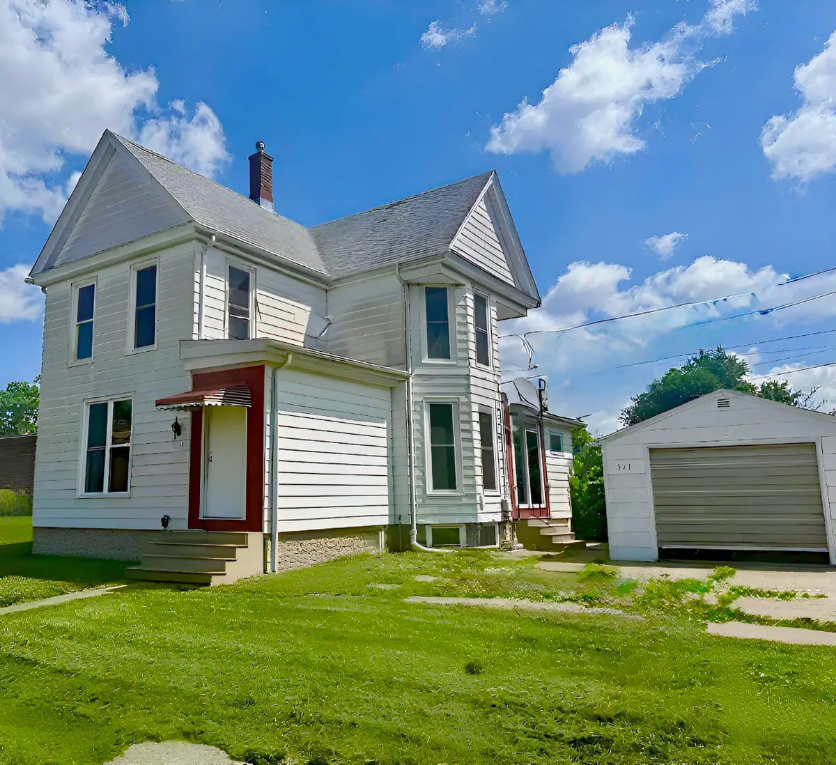 321 Cedar Street, Davenport, IA 52802 - Image #1