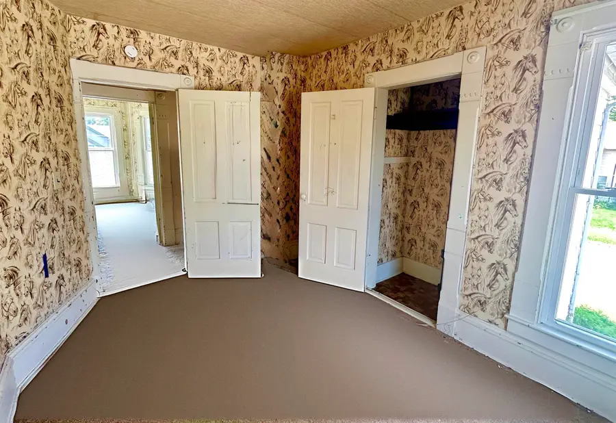 321 Cedar Street, Davenport, IA 52802 - Image #3