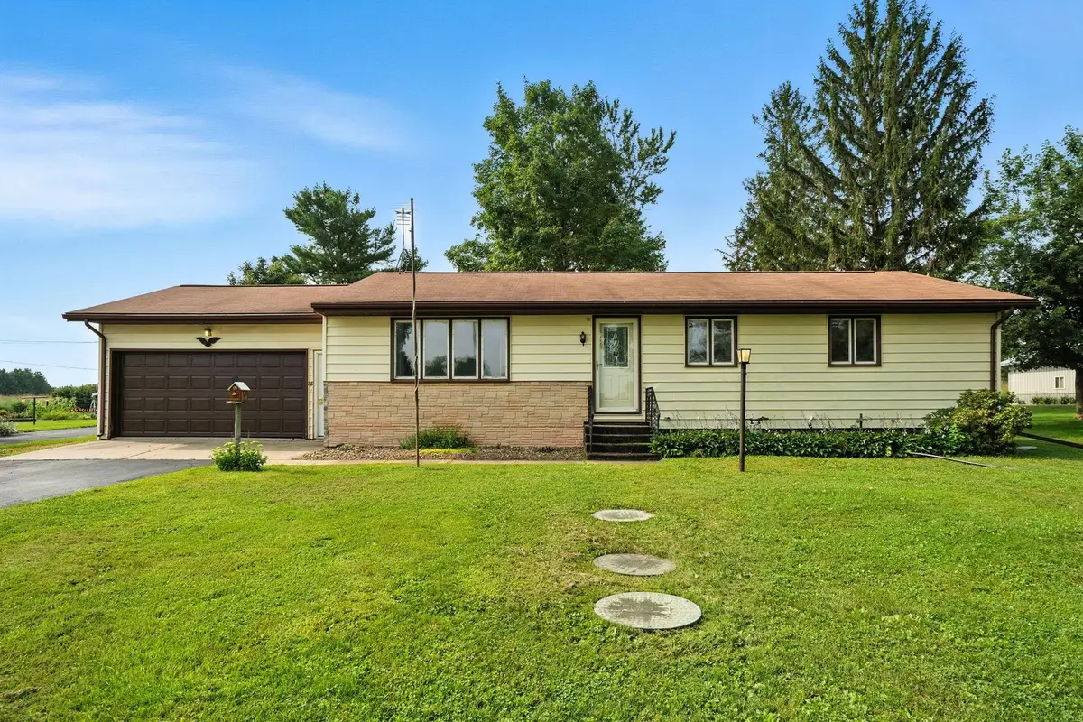 2378 E Iowa Highway 24, New Hampton, IA 50659 - Image #1