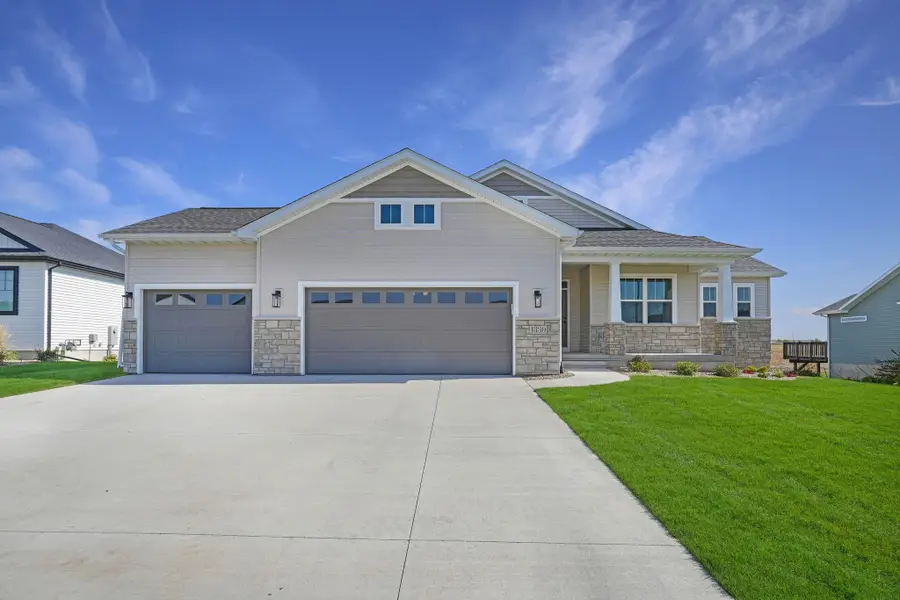 4615 Sonoma Drive, Cedar Falls, IA 50613 - Image #3