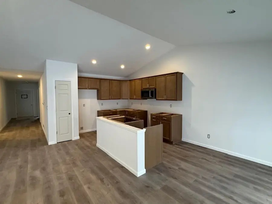 3335 Lincolnshire Road, Waterloo, IA 50701 - Image #2