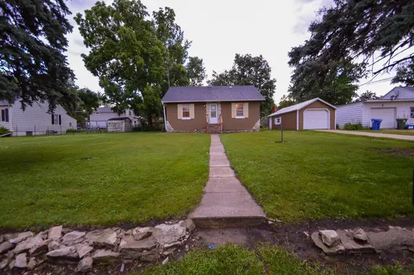 304 6th Street, Charles City, IA 50616