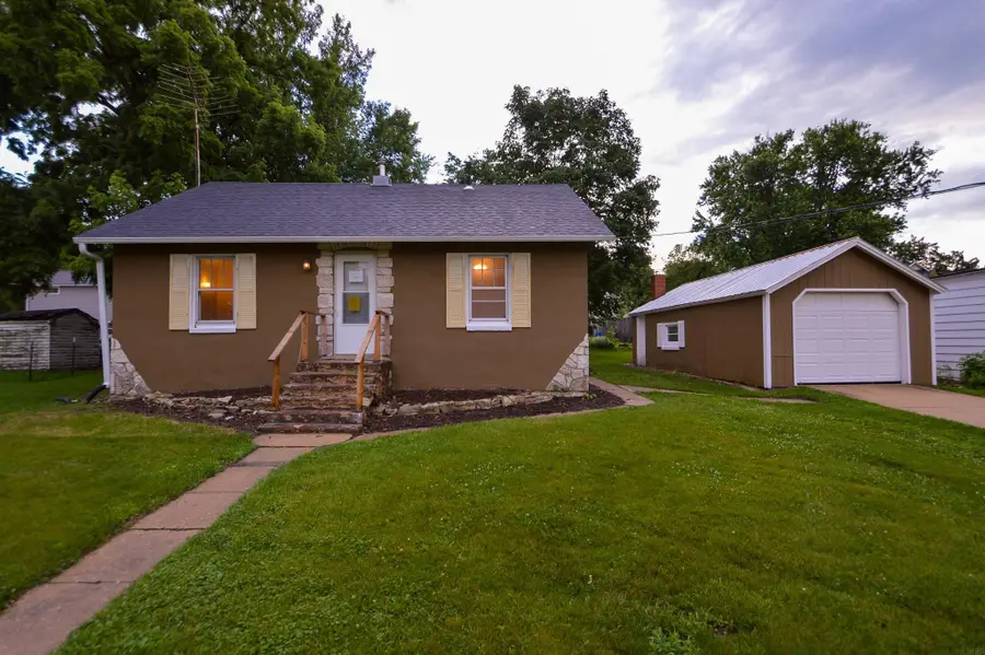 304 6th Street, Charles City, IA 50616 - Image #2