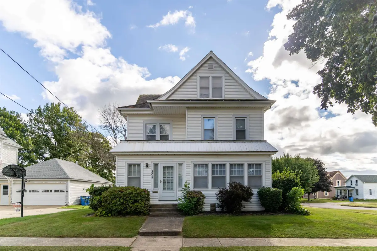 808 7th Street, Grundy Center, IA 50638 - #1