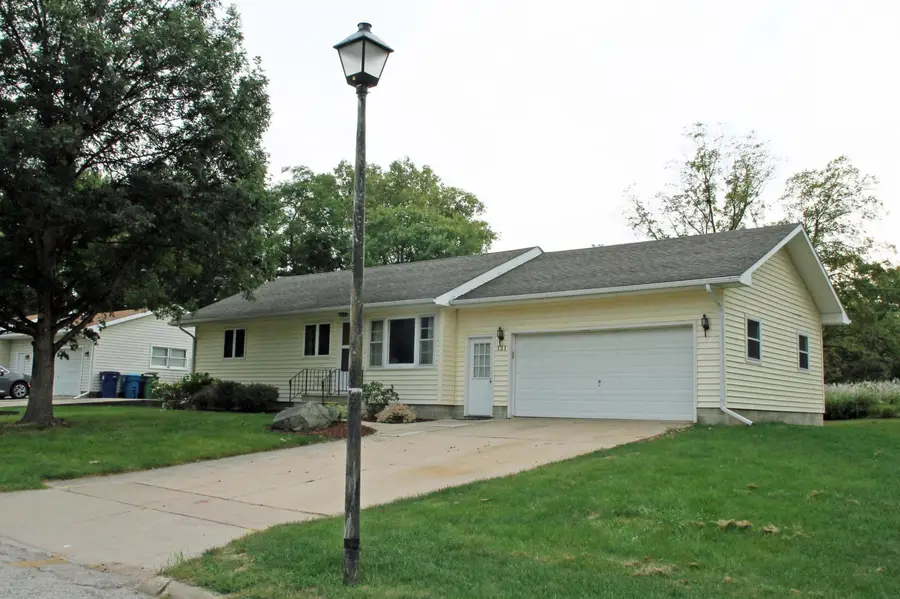 131 Niagara Drive, Waterloo, IA 50701 - Image #2