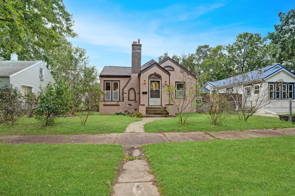 713 Riehl Street, Waterloo, IA 50703 - Image #1