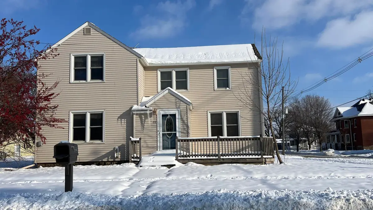 122 S Walnut Avenue, New Hampton, IA 50659 - Image #1