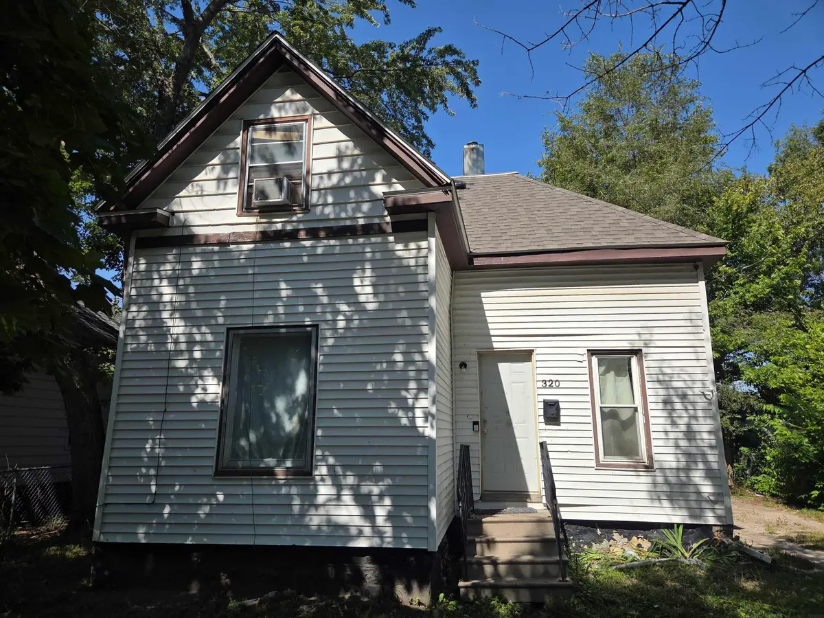 320 Riehl Street, Waterloo, IA 50703 - Image #1