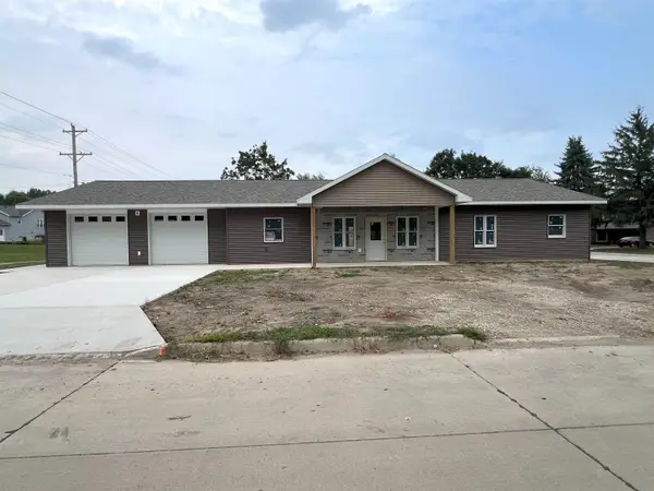 506 S 3rd St, Osage, IA 50461